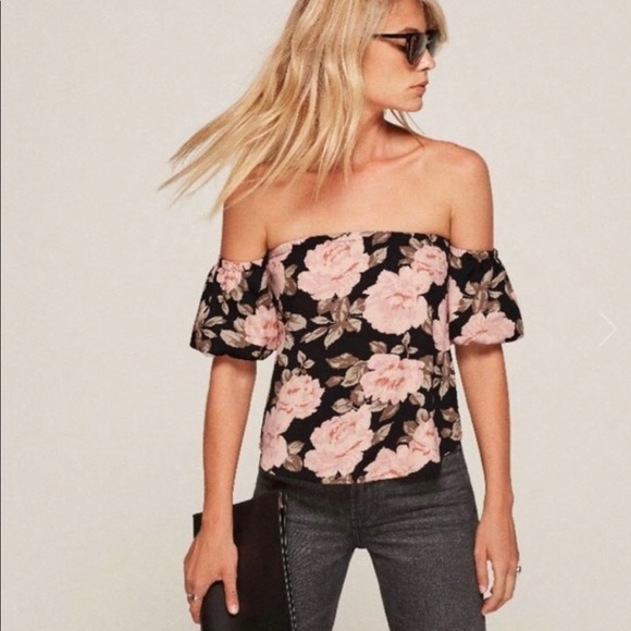 Reformation Tops - Reformation off shoulder top NEW